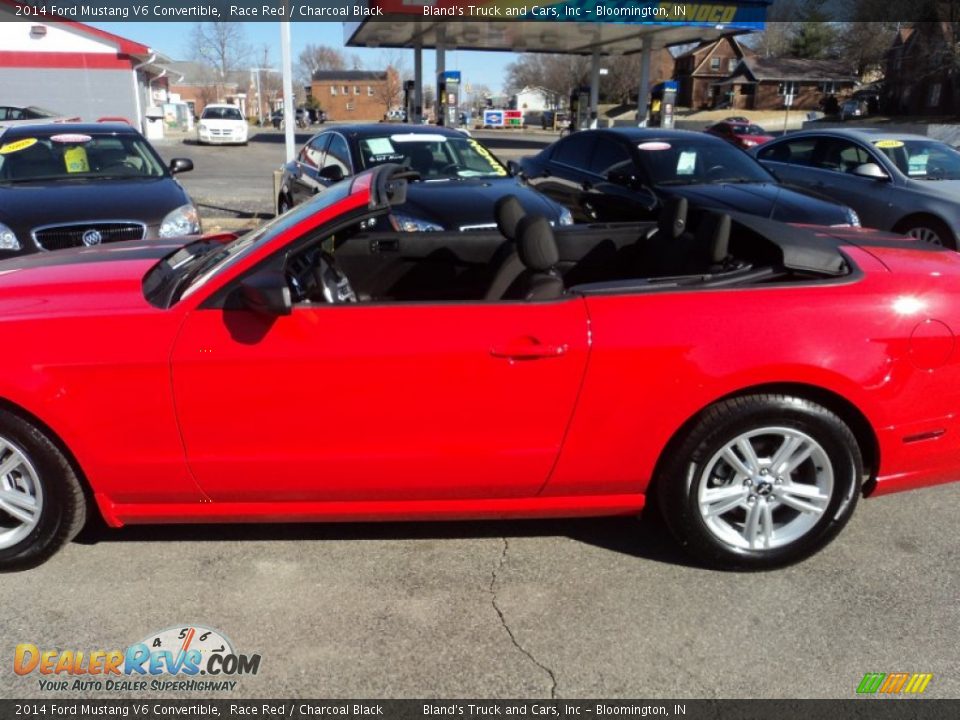 2014 Ford Mustang V6 Convertible Race Red / Charcoal Black Photo #17