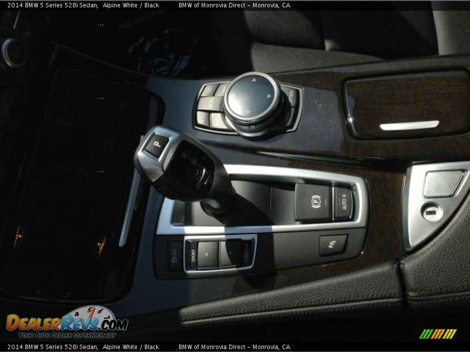 2014 BMW 5 Series 528i Sedan Alpine White / Black Photo #7