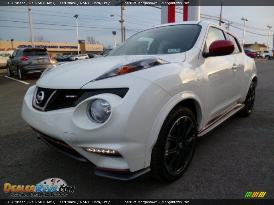 2014 Nissan Juke NISMO AWD Pearl White / NISMO Cloth/Gray Photo #3