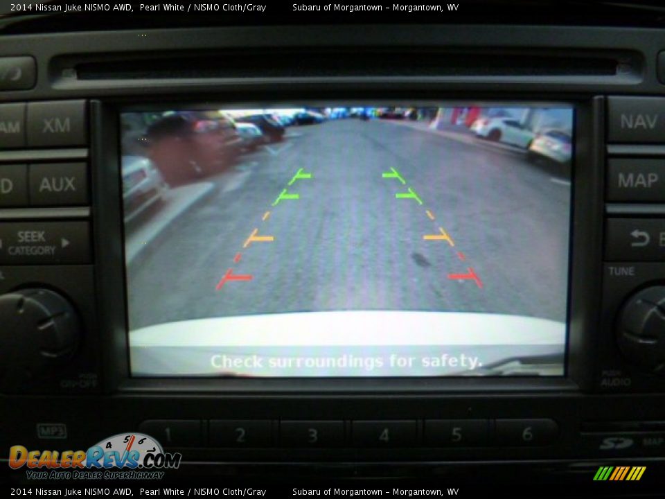 2014 Nissan Juke NISMO AWD Pearl White / NISMO Cloth/Gray Photo #18