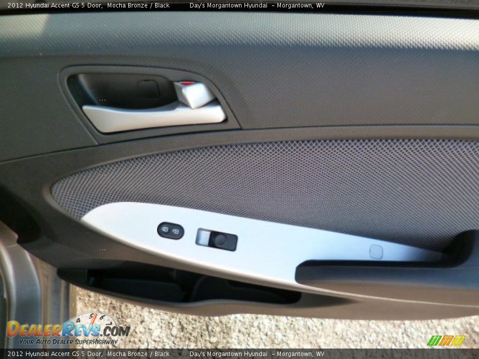 2012 Hyundai Accent GS 5 Door Mocha Bronze / Black Photo #11