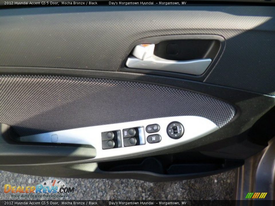 2012 Hyundai Accent GS 5 Door Mocha Bronze / Black Photo #18