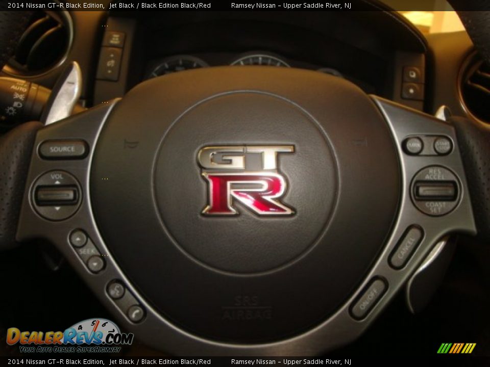 Controls of 2014 Nissan GT-R Black Edition Photo #11