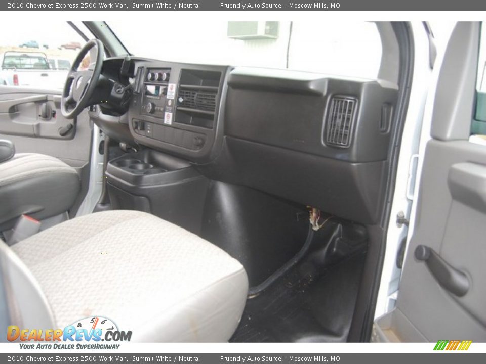 2010 Chevrolet Express 2500 Work Van Summit White / Neutral Photo #16