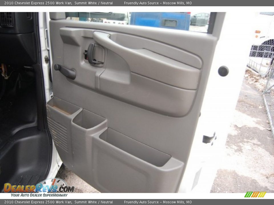 2010 Chevrolet Express 2500 Work Van Summit White / Neutral Photo #17
