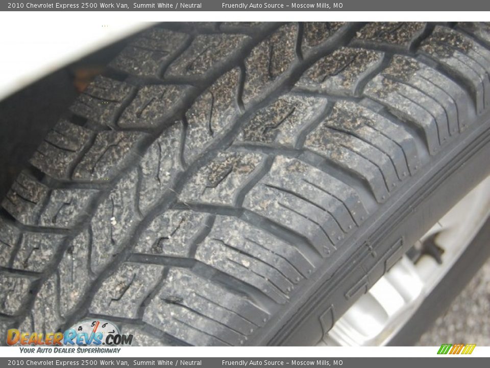 2010 Chevrolet Express 2500 Work Van Summit White / Neutral Photo #20