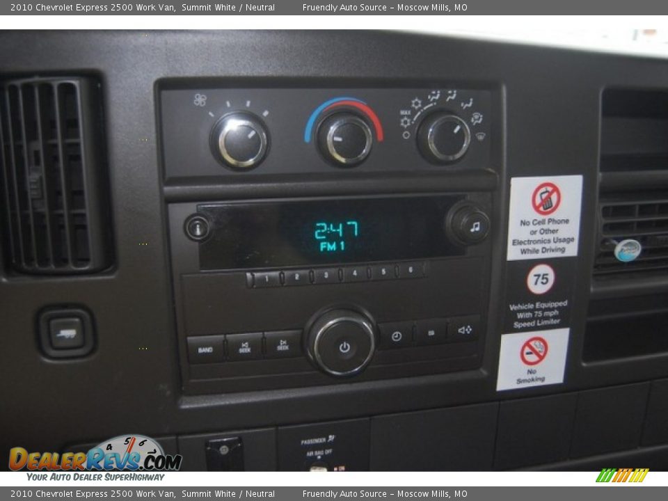 2010 Chevrolet Express 2500 Work Van Summit White / Neutral Photo #27