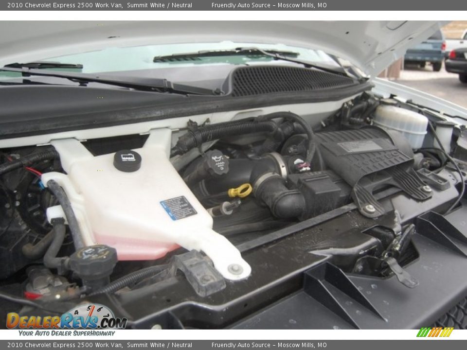 2010 Chevrolet Express 2500 Work Van Summit White / Neutral Photo #36