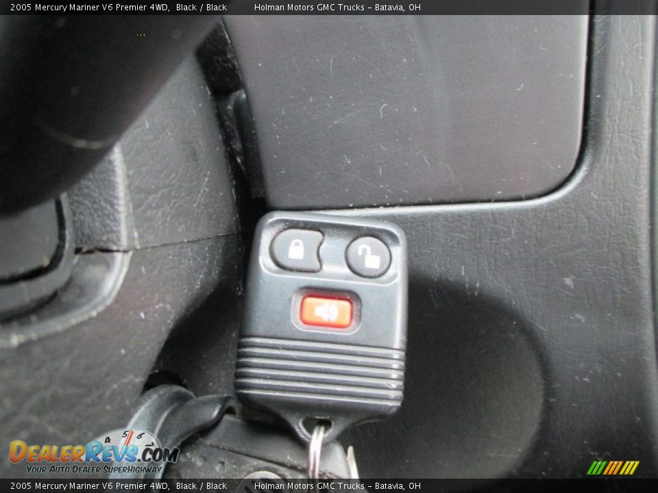 2005 Mercury Mariner V6 Premier 4WD Black / Black Photo #11