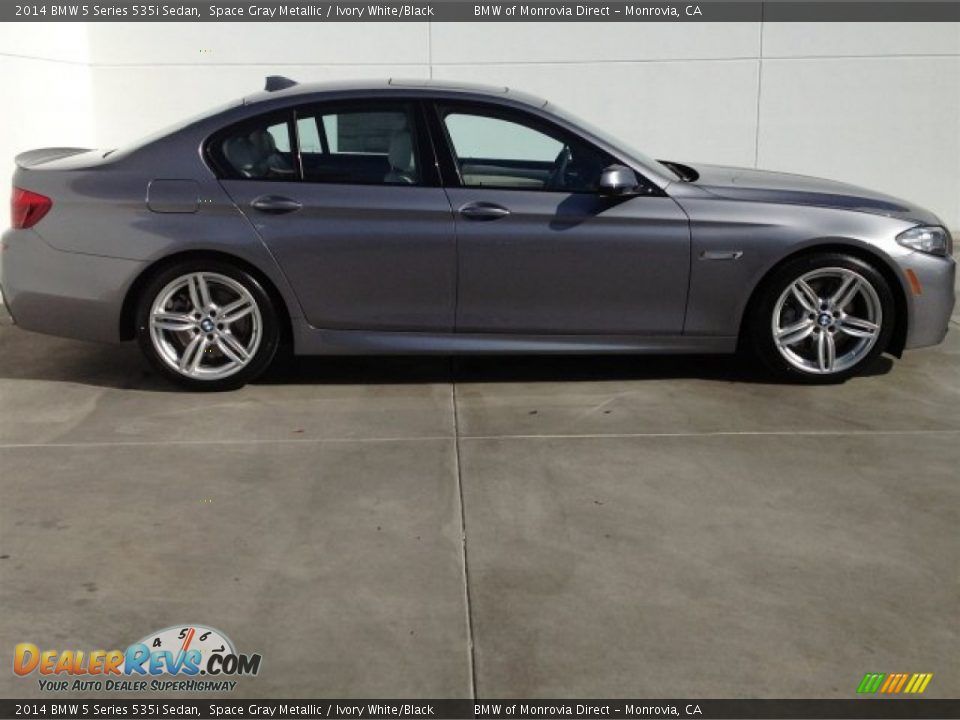 2014 BMW 5 Series 535i Sedan Space Gray Metallic / Ivory White/Black Photo #2