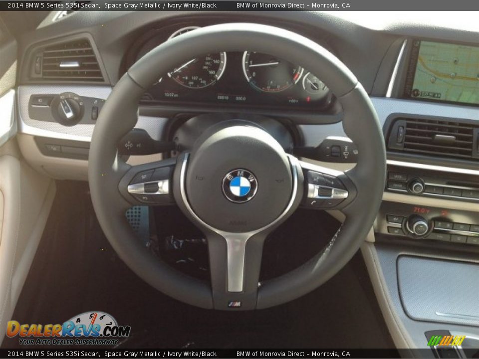 2014 BMW 5 Series 535i Sedan Space Gray Metallic / Ivory White/Black Photo #9