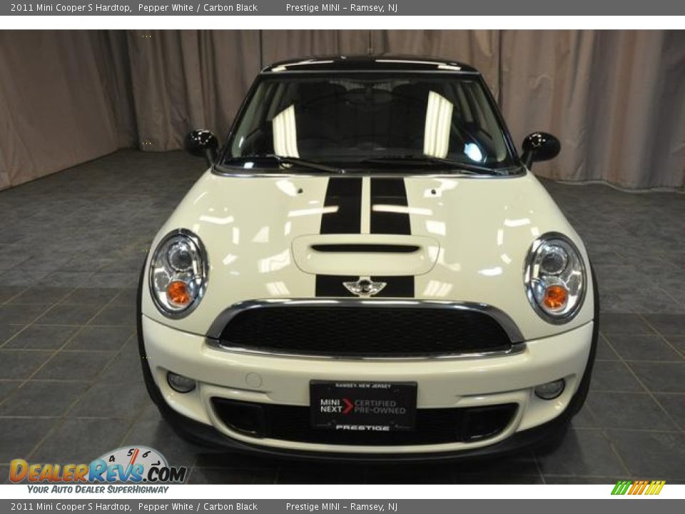 2011 Mini Cooper S Hardtop Pepper White / Carbon Black Photo #3