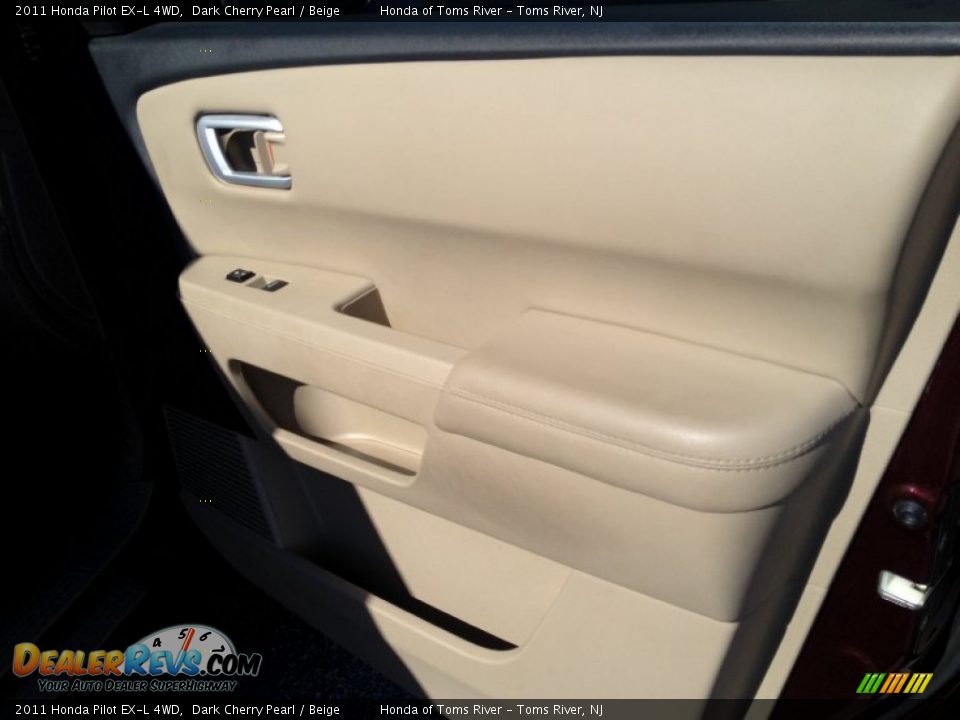 2011 Honda Pilot EX-L 4WD Dark Cherry Pearl / Beige Photo #30