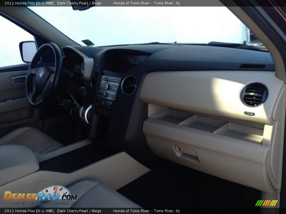 2011 Honda Pilot EX-L 4WD Dark Cherry Pearl / Beige Photo #31