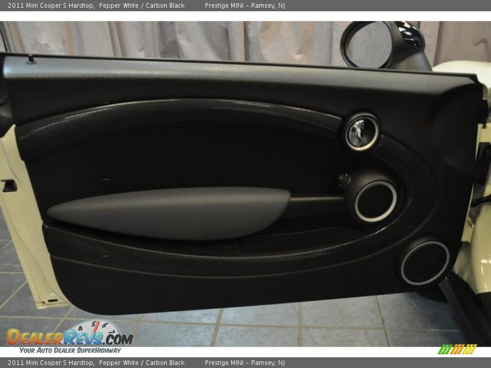 2011 Mini Cooper S Hardtop Pepper White / Carbon Black Photo #24