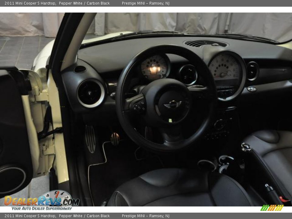 2011 Mini Cooper S Hardtop Pepper White / Carbon Black Photo #30