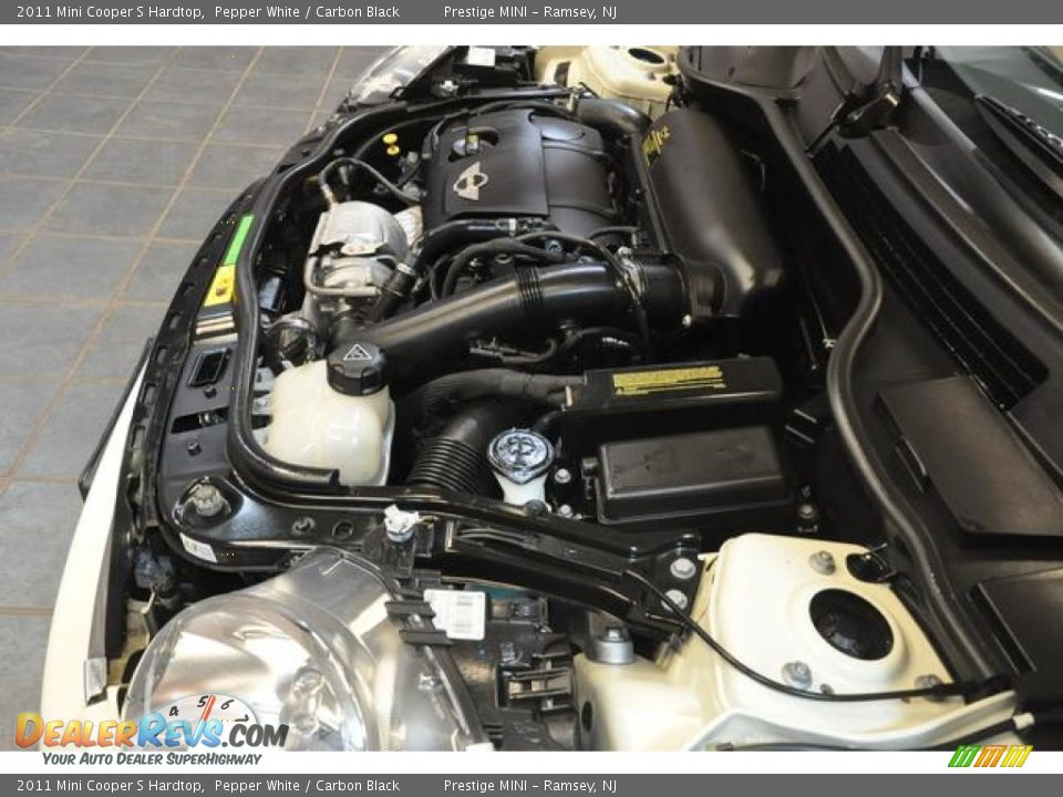 2011 Mini Cooper S Hardtop Pepper White / Carbon Black Photo #34
