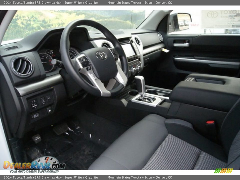 2014 Toyota Tundra SR5 Crewmax 4x4 Super White / Graphite Photo #5