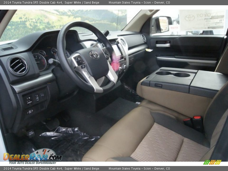 2014 Toyota Tundra SR5 Double Cab 4x4 Super White / Sand Beige Photo #5