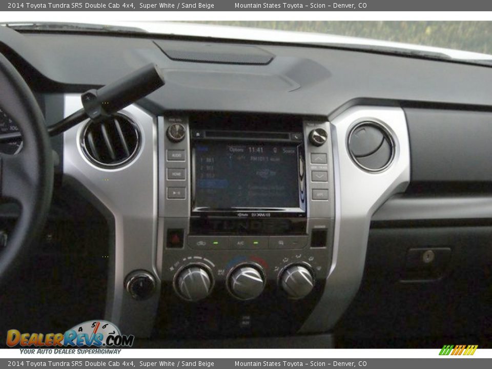 2014 Toyota Tundra SR5 Double Cab 4x4 Super White / Sand Beige Photo #6