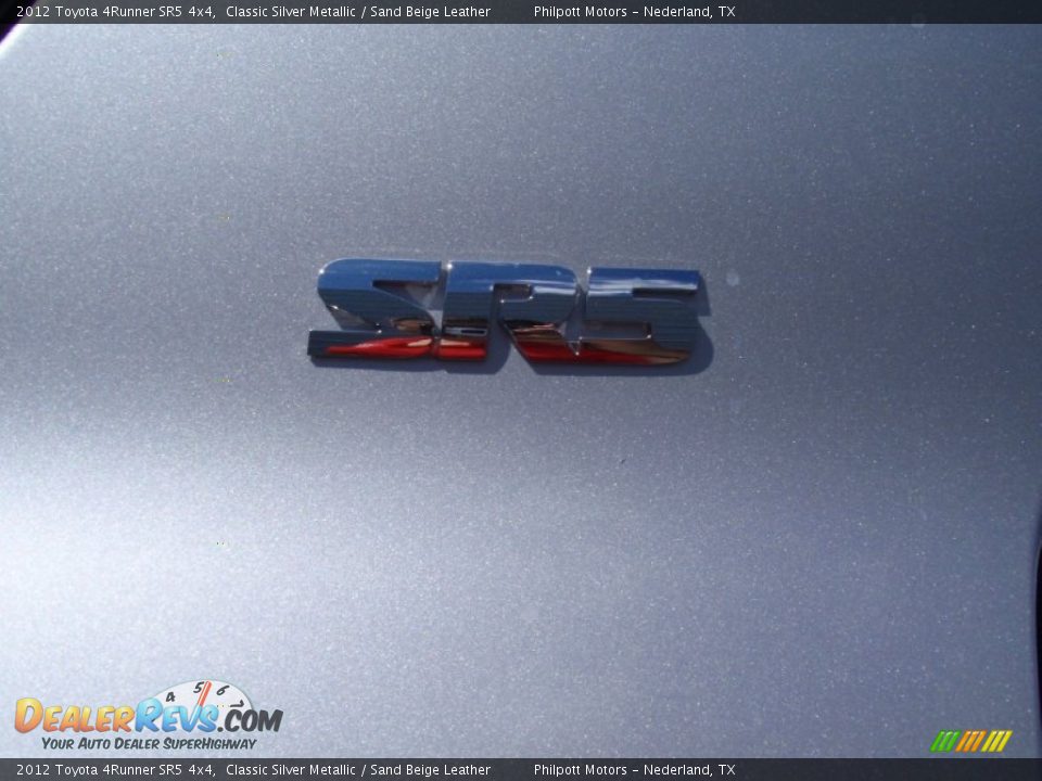 2012 Toyota 4Runner SR5 4x4 Classic Silver Metallic / Sand Beige Leather Photo #18