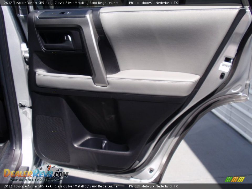 2012 Toyota 4Runner SR5 4x4 Classic Silver Metallic / Sand Beige Leather Photo #25