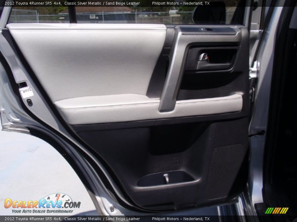 2012 Toyota 4Runner SR5 4x4 Classic Silver Metallic / Sand Beige Leather Photo #29