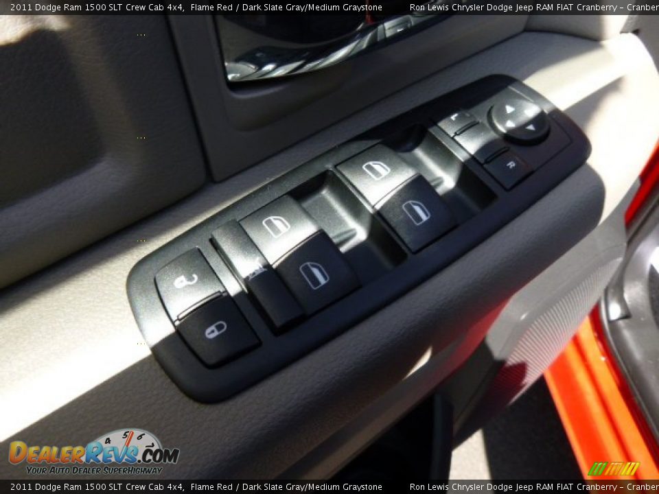2011 Dodge Ram 1500 SLT Crew Cab 4x4 Flame Red / Dark Slate Gray/Medium Graystone Photo #15