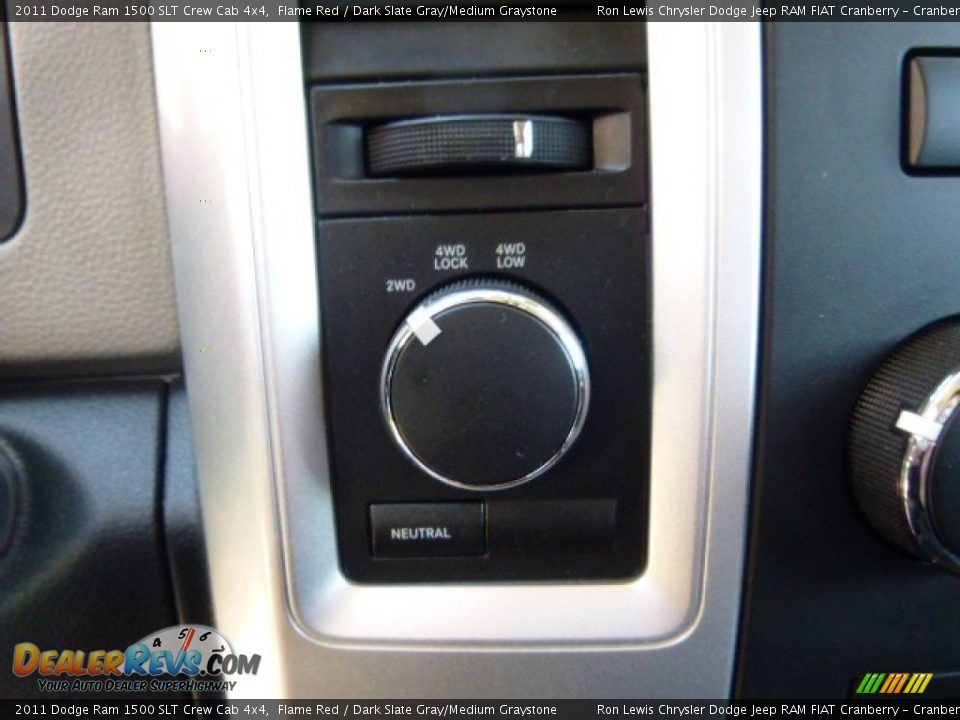 2011 Dodge Ram 1500 SLT Crew Cab 4x4 Flame Red / Dark Slate Gray/Medium Graystone Photo #17