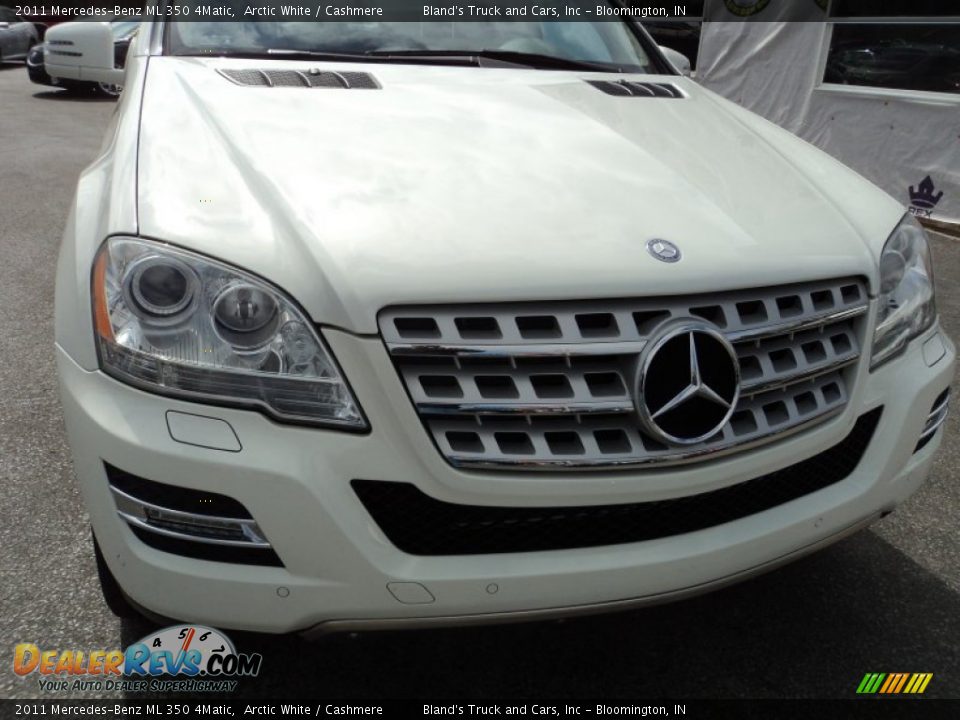 2011 Mercedes-Benz ML 350 4Matic Arctic White / Cashmere Photo #23