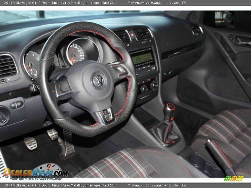 2011 Volkswagen GTI 2 Door United Gray Metallic / Interlagos Plaid Cloth Photo #15