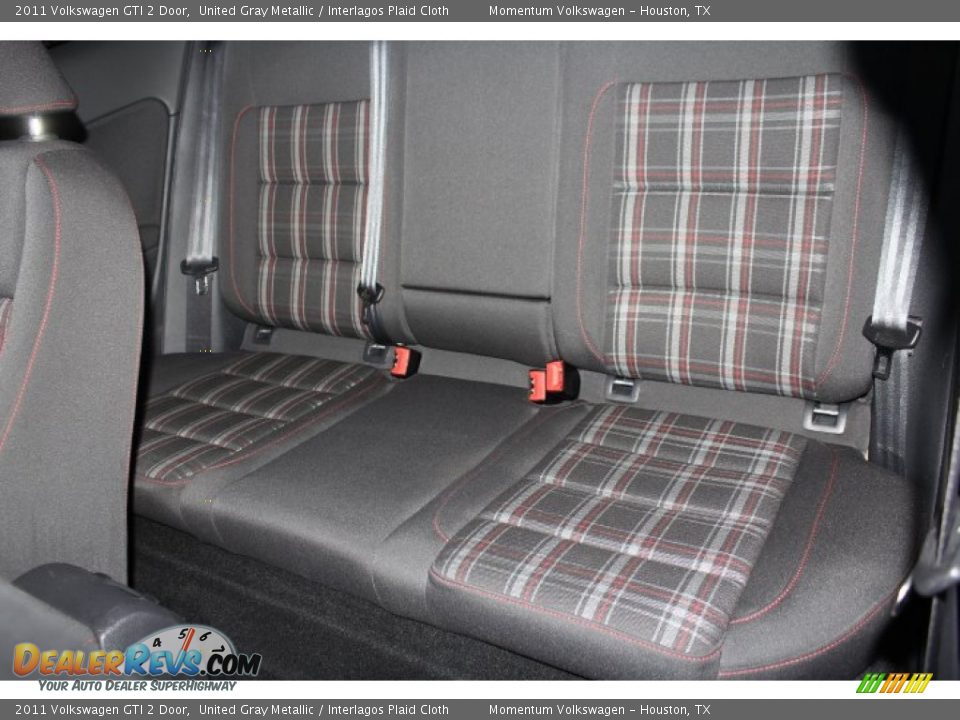 2011 Volkswagen GTI 2 Door United Gray Metallic / Interlagos Plaid Cloth Photo #16