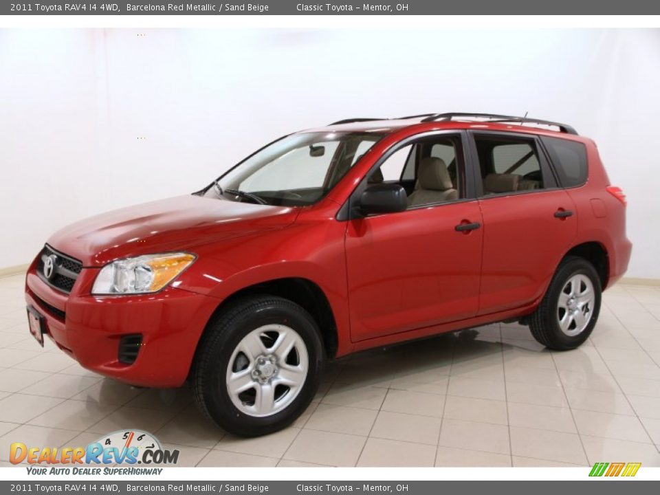 Front 3/4 View of 2011 Toyota RAV4 I4 4WD Photo #3