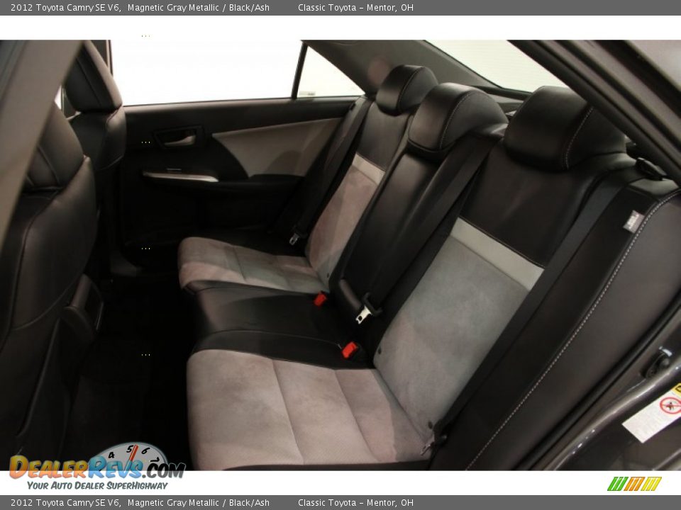 2012 Toyota Camry SE V6 Magnetic Gray Metallic / Black/Ash Photo #27