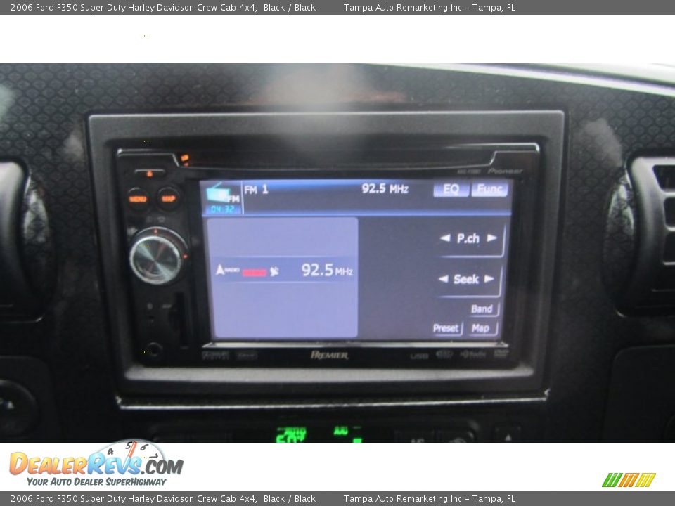 2006 Ford F350 Super Duty Harley Davidson Crew Cab 4x4 Black / Black Photo #31