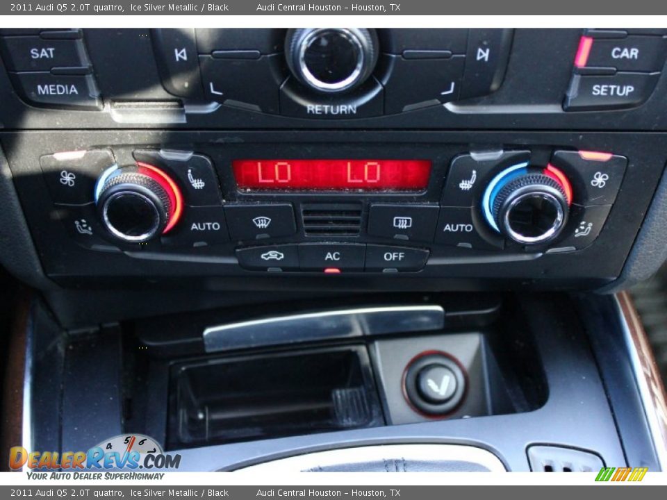 2011 Audi Q5 2.0T quattro Ice Silver Metallic / Black Photo #17