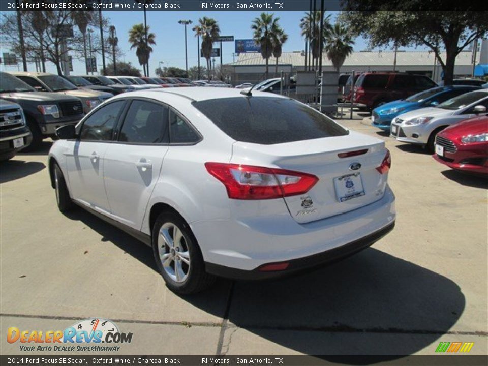 2014 Ford Focus SE Sedan Oxford White / Charcoal Black Photo #3