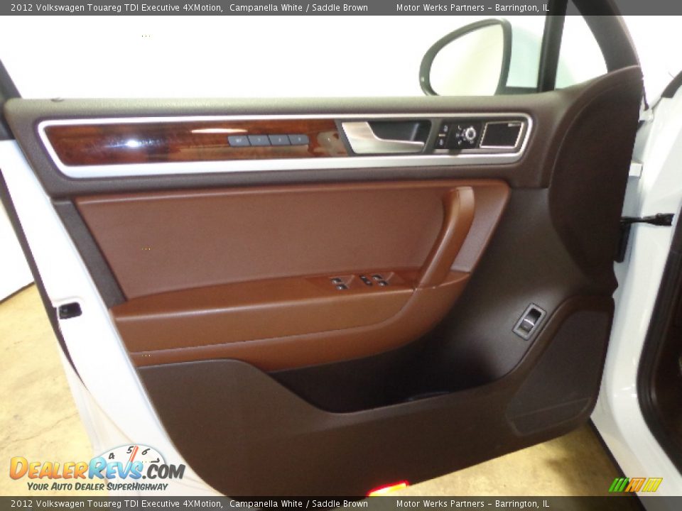 2012 Volkswagen Touareg TDI Executive 4XMotion Campanella White / Saddle Brown Photo #21