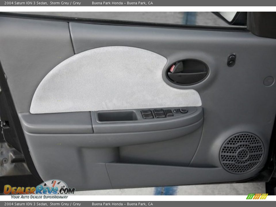 2004 Saturn ION 3 Sedan Storm Grey / Grey Photo #23