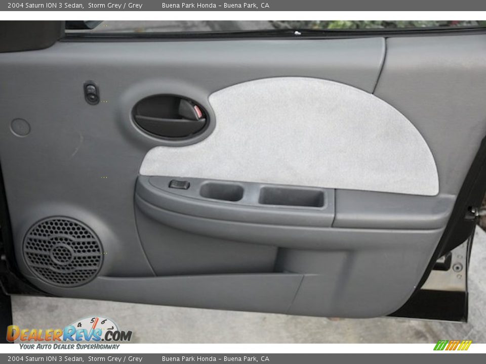 2004 Saturn ION 3 Sedan Storm Grey / Grey Photo #26