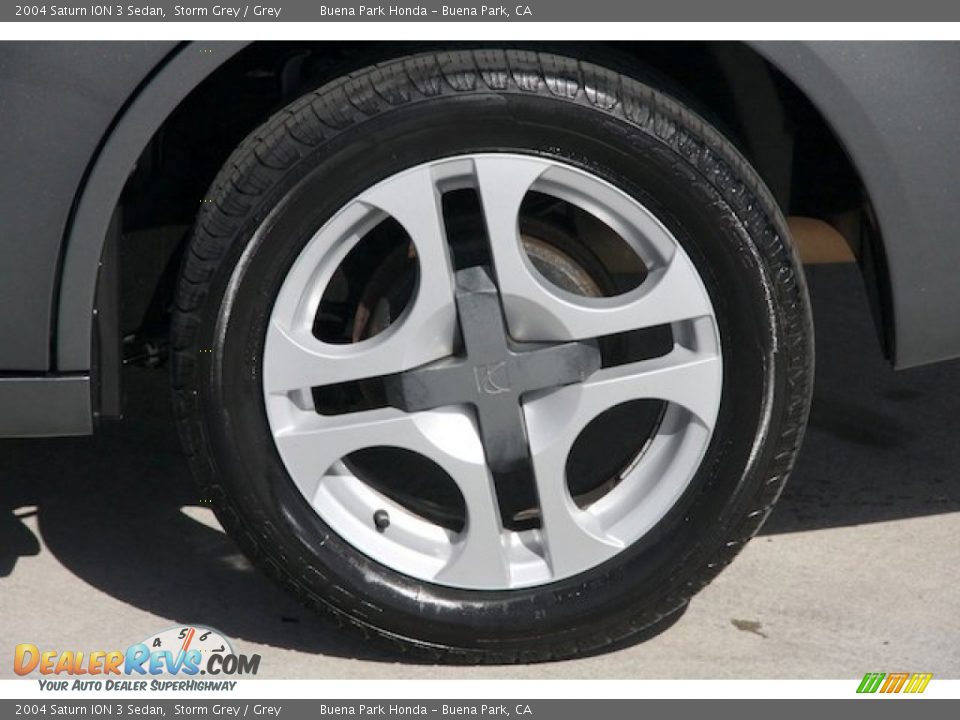 2004 Saturn ION 3 Sedan Storm Grey / Grey Photo #31