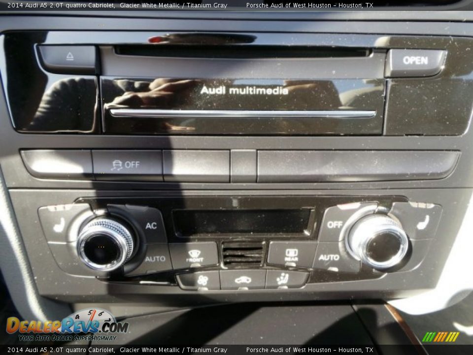 2014 Audi A5 2.0T quattro Cabriolet Glacier White Metallic / Titanium Gray Photo #24