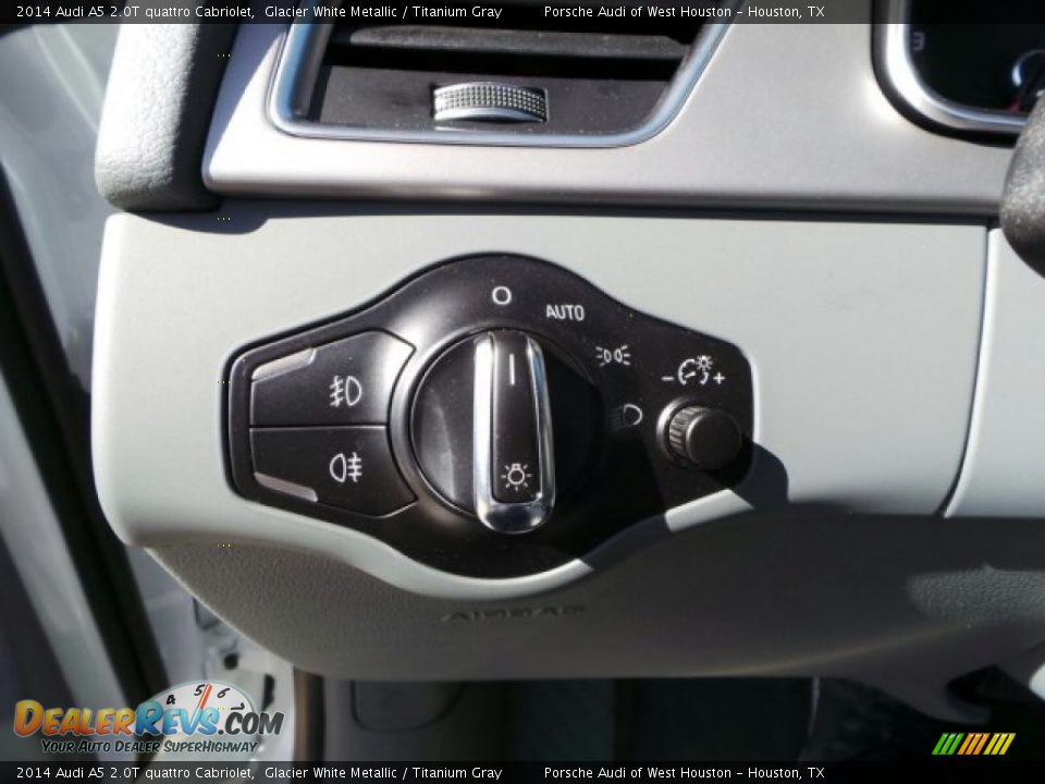 2014 Audi A5 2.0T quattro Cabriolet Glacier White Metallic / Titanium Gray Photo #28