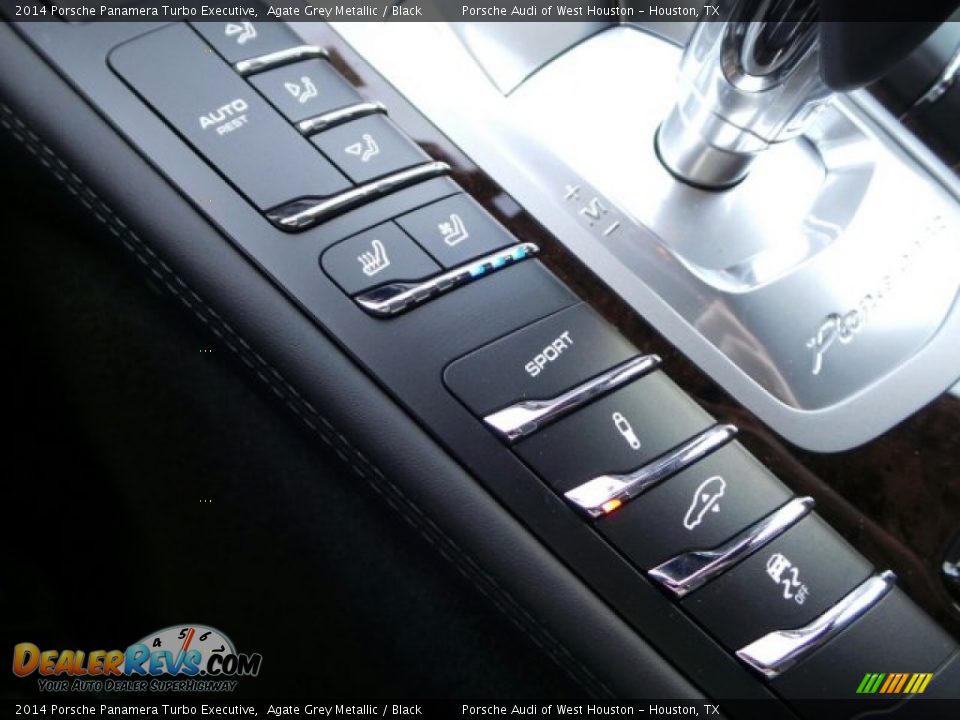 Controls of 2014 Porsche Panamera Turbo Executive Photo #23