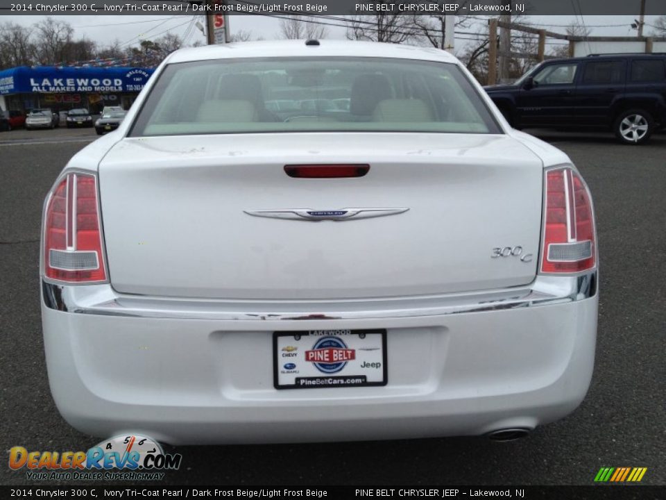 2014 Chrysler 300 C Ivory Tri-Coat Pearl / Dark Frost Beige/Light Frost Beige Photo #5