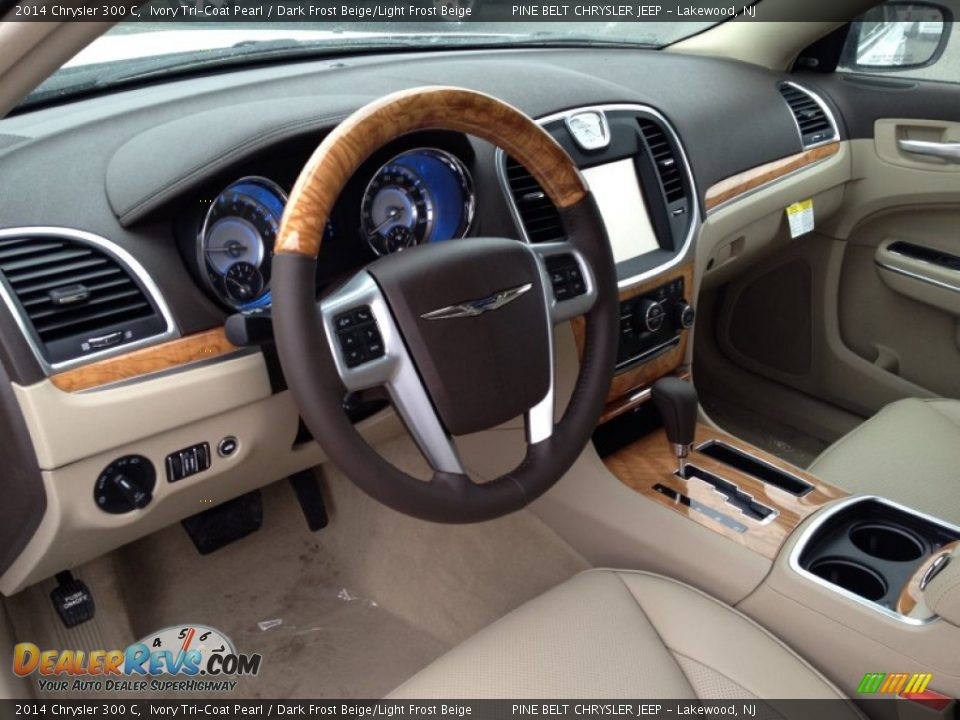 Dashboard of 2014 Chrysler 300 C Photo #7