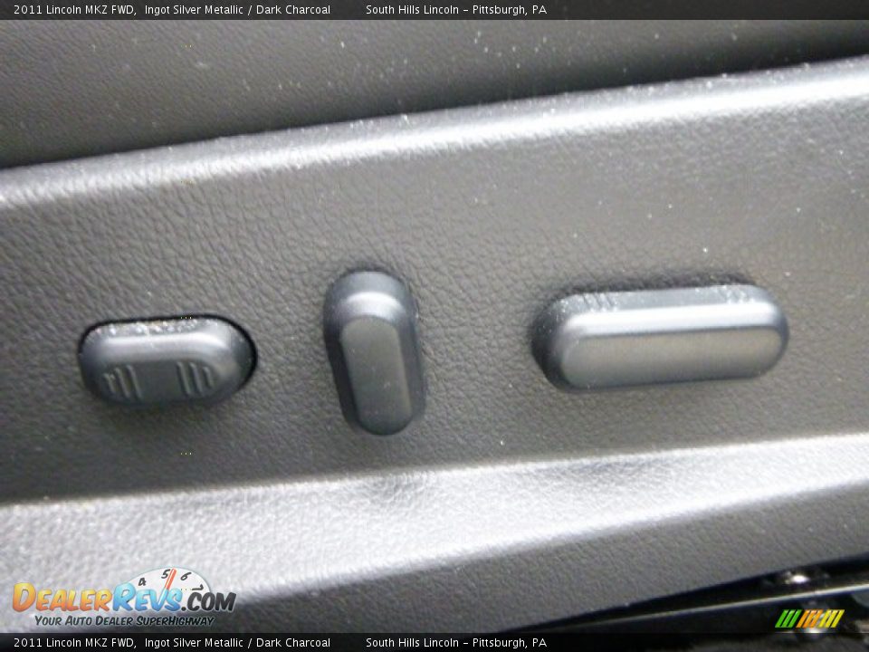 2011 Lincoln MKZ FWD Ingot Silver Metallic / Dark Charcoal Photo #13