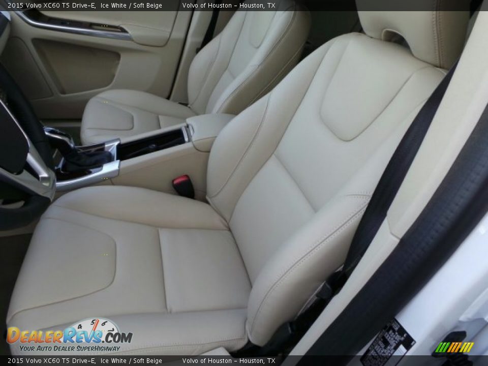 2015 Volvo XC60 T5 Drive-E Ice White / Soft Beige Photo #10