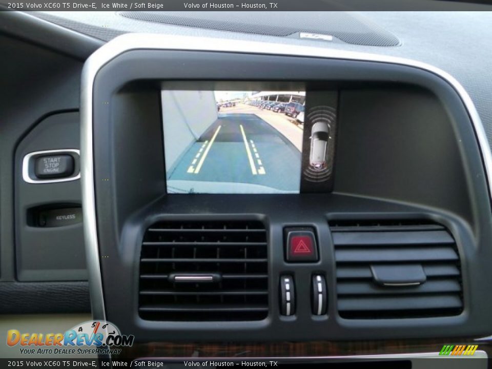 2015 Volvo XC60 T5 Drive-E Ice White / Soft Beige Photo #16