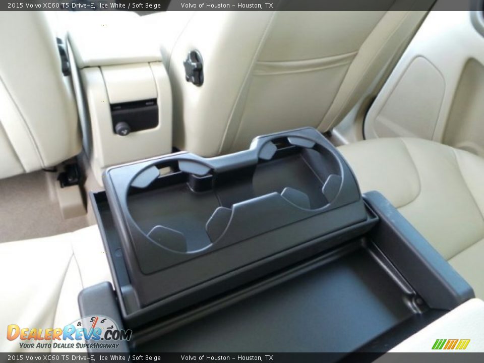 2015 Volvo XC60 T5 Drive-E Ice White / Soft Beige Photo #25
